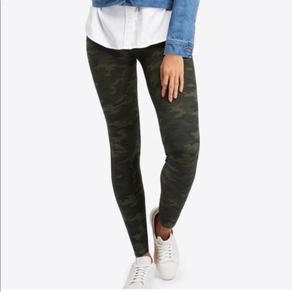 SPANX Green Camo Look at Me Now Seamless Leggings - Picture 1 of 8